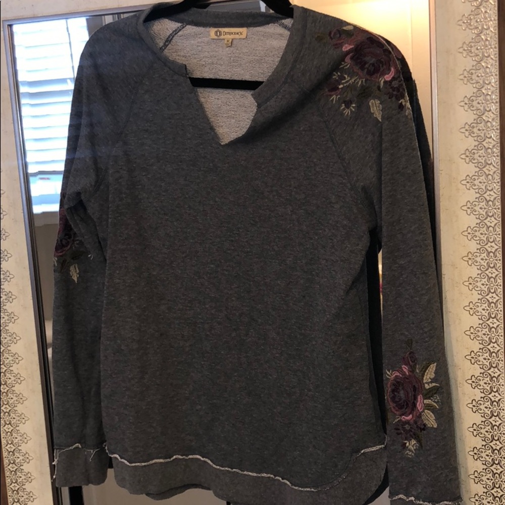 Democracy pull over sweater